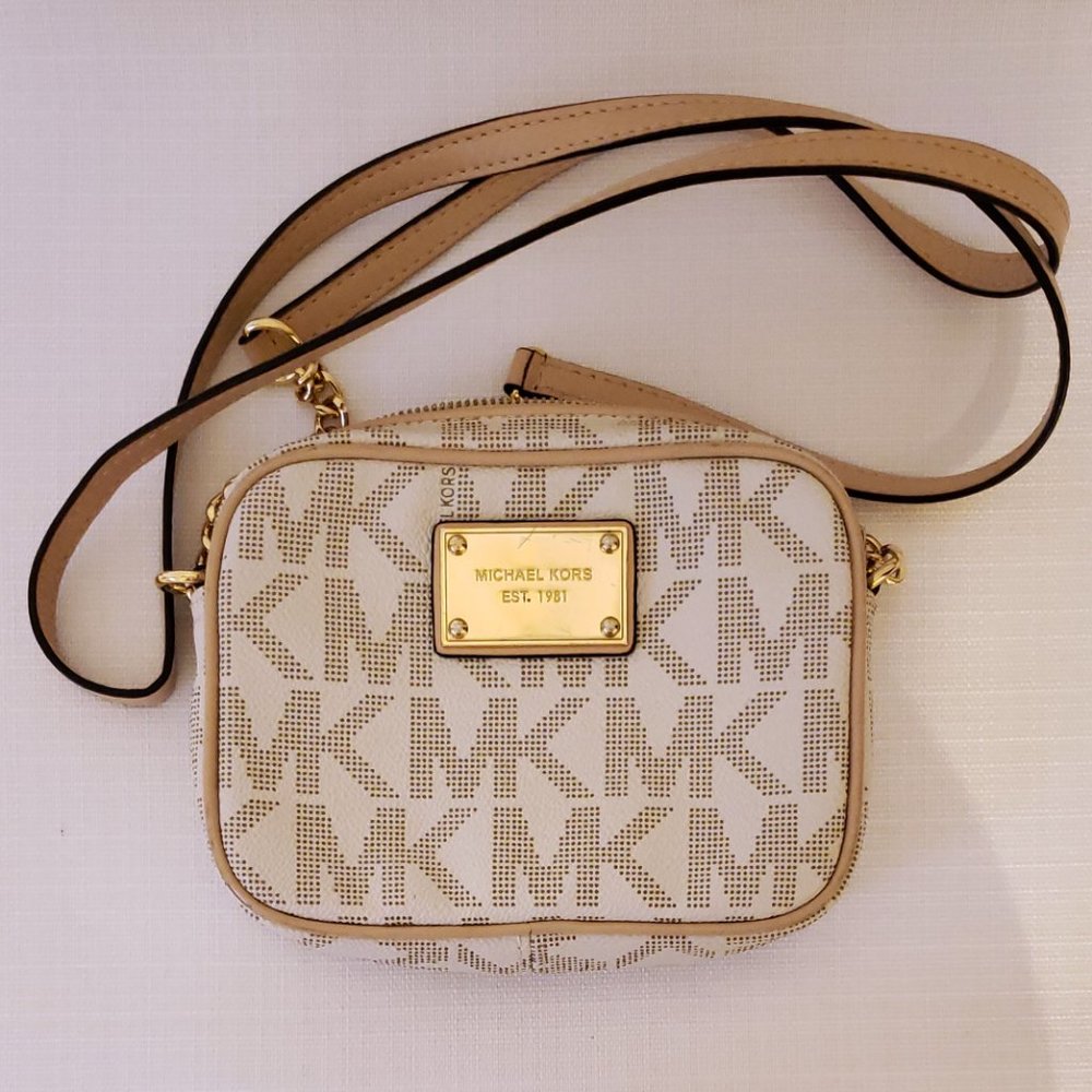 Michael Kors Vanilla Signature Logo Crossbody Purse